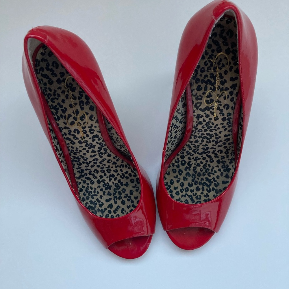 Red high heels Jessica Simpson